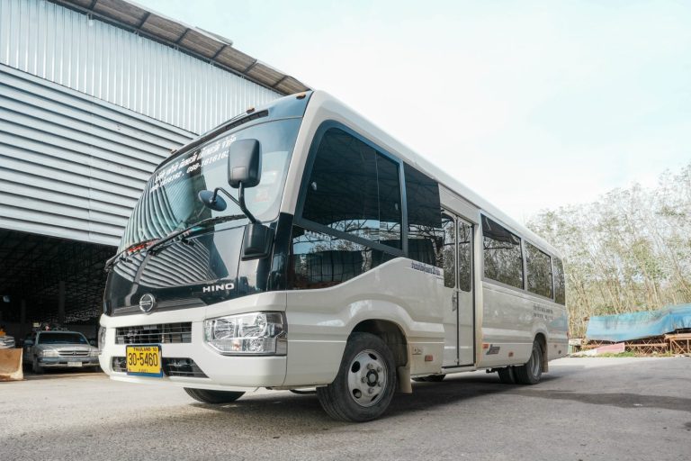 minibus เช่ารถพร้อมคนขับ